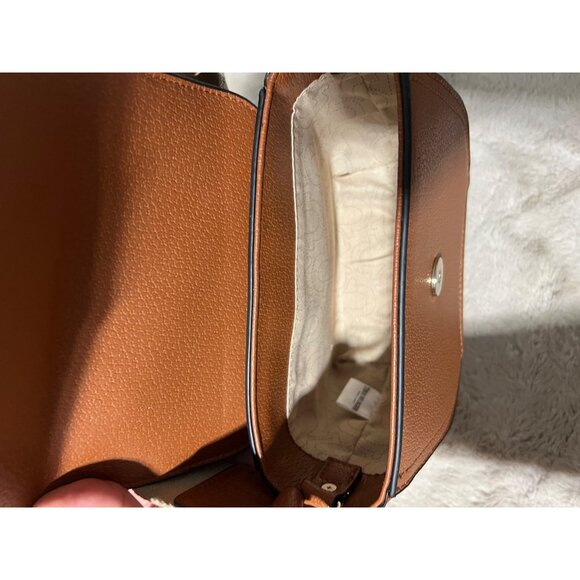 True Religion Tan Crossbody Bag With Gold Logo & Adjustable Canvas Strap - Picture 8 of 9